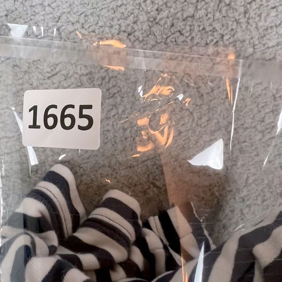 VINEYARD VINES WOMENS ROLL NECK PULLOVER SIZE L WHITE WITH BLUE STRIPES - Picture 8 of 9